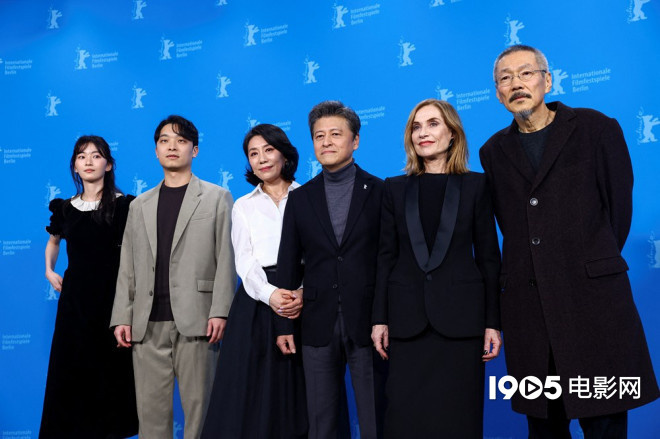 洪常秀柏林首映《旅行者的需求》，金敏喜并未见面