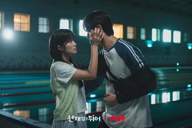 韩国版的《一闪一闪亮星星》热度创新高，背着善宰跑？-2