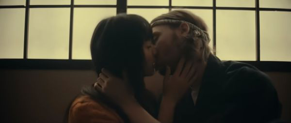 木村光熙挑战大尺度剧情片《碰触》，与冰岛男星激情拥吻-3