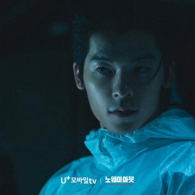 许光汉成为未知威胁：曝光《无路可逃：轮盘赌》剧照-2