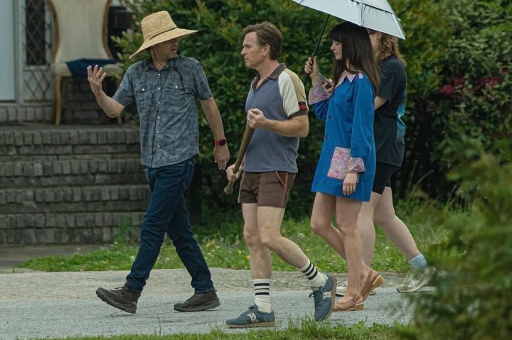 《鲜花谷街》延期 上映 海瑟薇与伊万携手再聚首-1