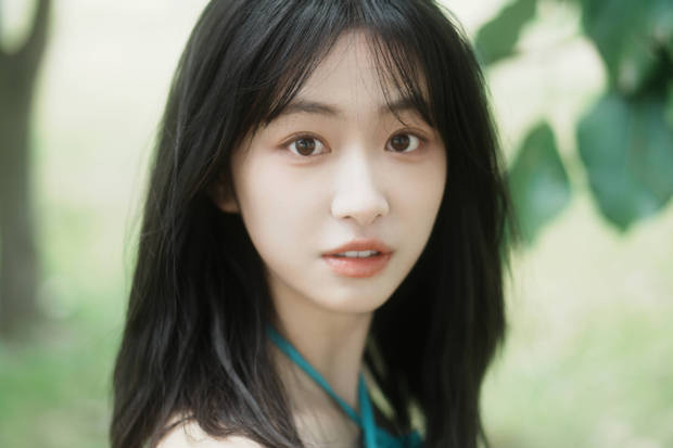 杨肸子《吊带裙》洱海边清纯漫步-1