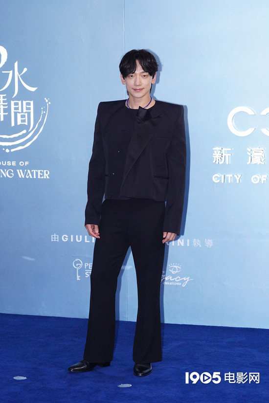 《水舞间》首演：刘嘉玲、舒淇、李冰冰等明星亮相-3