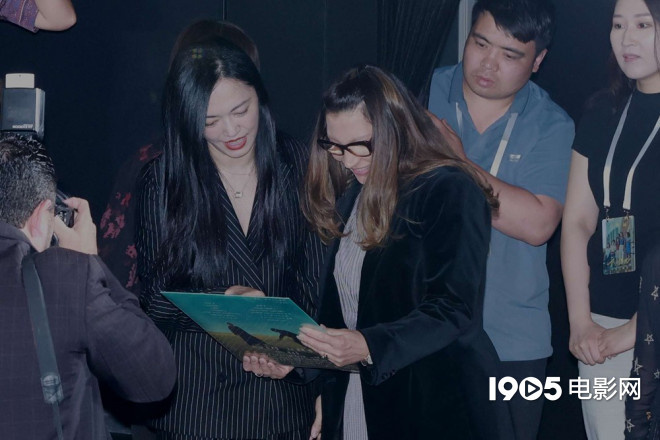 《我仍在此》「BD1080P/3.3G-MP4」原声版百度云盘未删减完整版迅雷资源下载-2