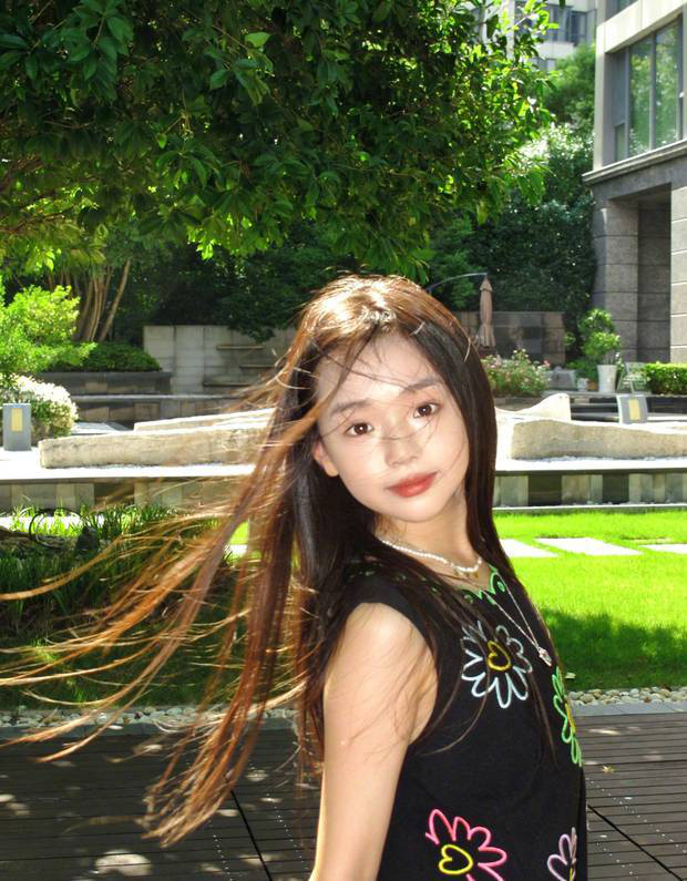 董璇携小酒窝沐言共拍温馨照,9岁小酒窝活泼萌态十足-3 董璇携小酒窝沐言共拍温馨照,9岁小酒窝活泼萌态十足-3