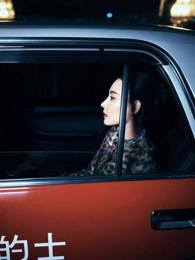 《喜剧之王》张柏芝:复古豹纹裙演绎港风经典-3 《喜剧之王》张柏芝:复古豹纹裙演绎港风经典-3