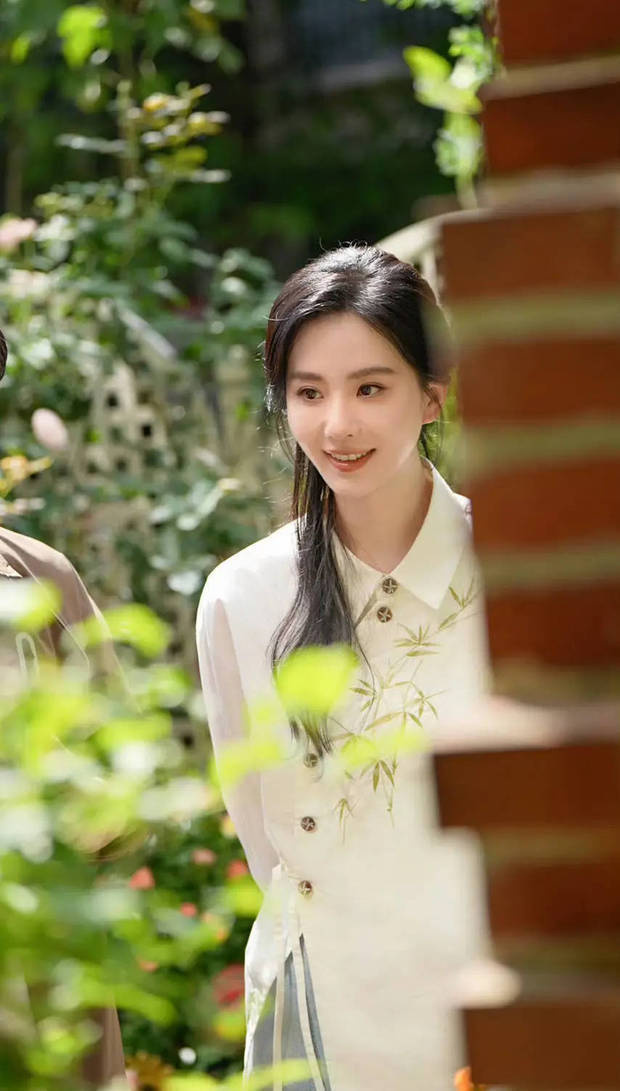 刘诗诗白衣竹簪,演绎东方清冷仙韵-1 刘诗诗白衣竹簪,演绎东方清冷仙韵-1