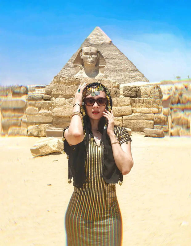 章子怡埃及探秘:金字塔下现代‘艳后’-2 章子怡埃及探秘:金字塔下现代‘艳后’-2